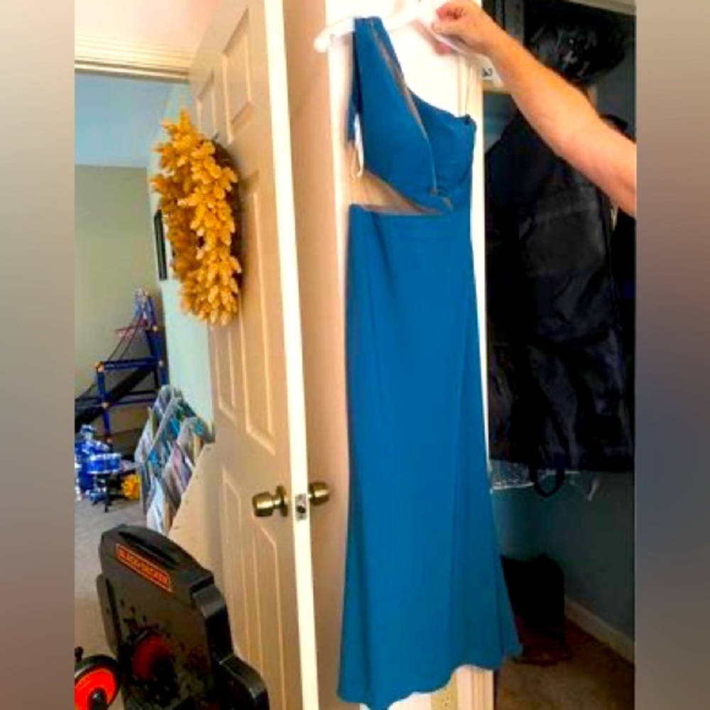 Formal Dress. Gala / Prom